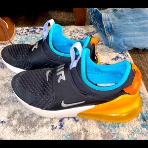 Air Max 270 Extreme
Black Laser Orange (GS)